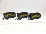 Hornby R6114 OO Gauge Triple Pack 8 Plank Wagons Airedale