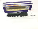 Dapol ND-079B N Gauge BR Green B17 61660 Hull City