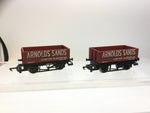 Hornby R097 OO Gauge 5 Plank Wagon Arnolds Sands x2