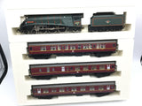 Hornby R2032 OO Gauge Heart of Midlothian Set