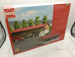 Busch 1901 HO/OO Gauge Farm Shed for Crop and Machinery Storage Kit