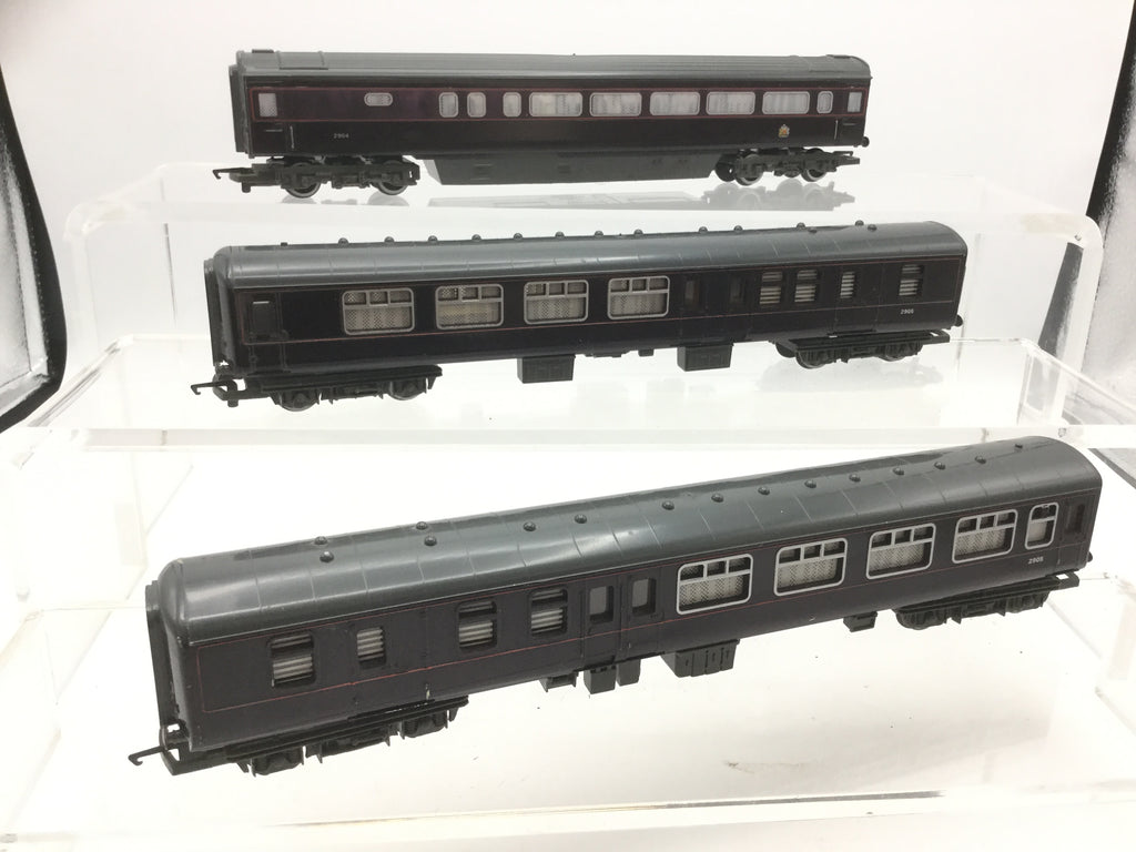 Hornby R455/R459 OO Gauge Royal Train Coaches