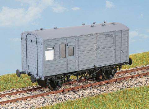 Parkside PC83 OO Gauge LNER Horse Box Wagon Kit