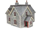 Metcalfe PO335 OO/HO Gauge Settle-Carlisle Station Masters House Card Kit