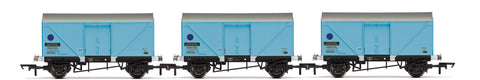 Hornby R60115 OO Gauge 12T Fish Van, Three Pack, BR - Era 6